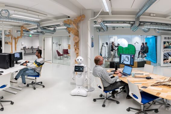 Omnia Makerspace is available for all A Grid members