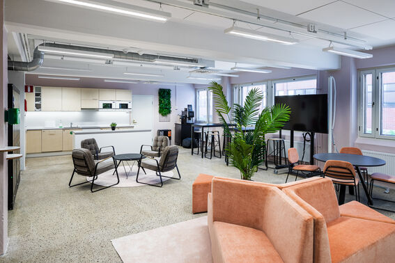 Open area and kitchen in A Grid's coworking space